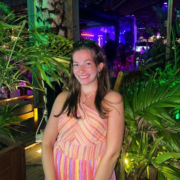 Meet your Posher, Catherine - Picture 7 of 7